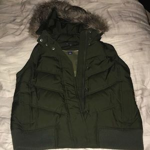 gap green bubble vest sz S